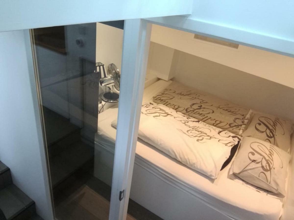 Houseboat Rose Apartment Амстердам Екстериор снимка